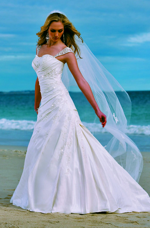 Orifashion HandmadeHandmade Beach Bridal Gown / Wedding Dress BE